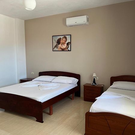Tomi Apartments Sarandë Exterior foto