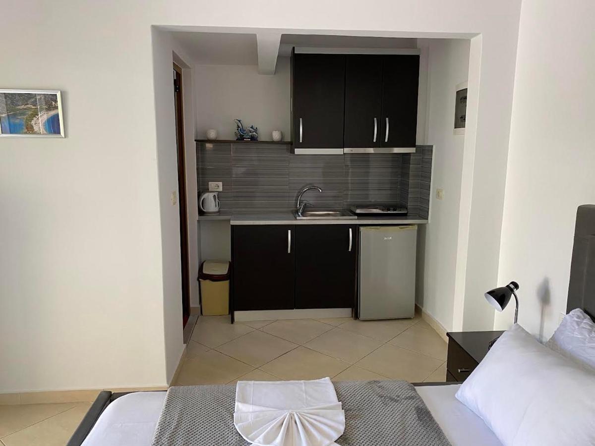 Tomi Apartments Sarandë Exterior foto
